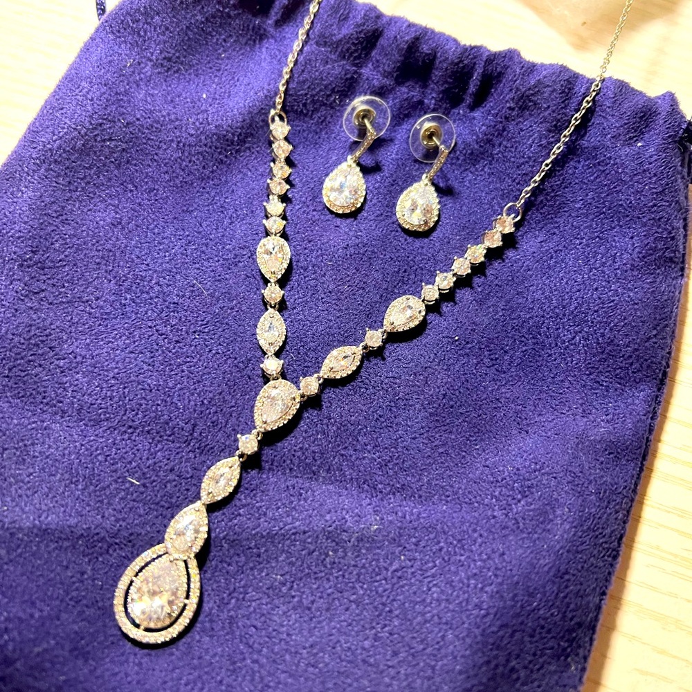 Bridal jewelry set